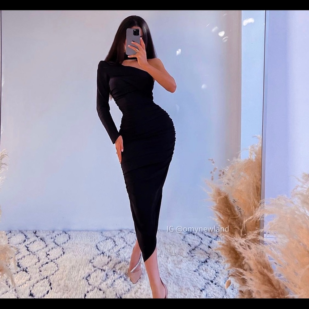 DRAPED ASYMMETRICAL DRESS